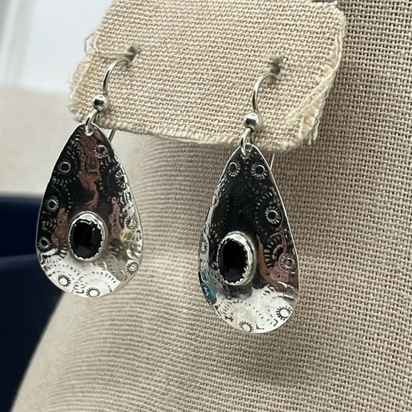 90's Vintage Sterling Silver Teardrop Dangle Earrings with Black Onyx Stone - Picture 12 of 15